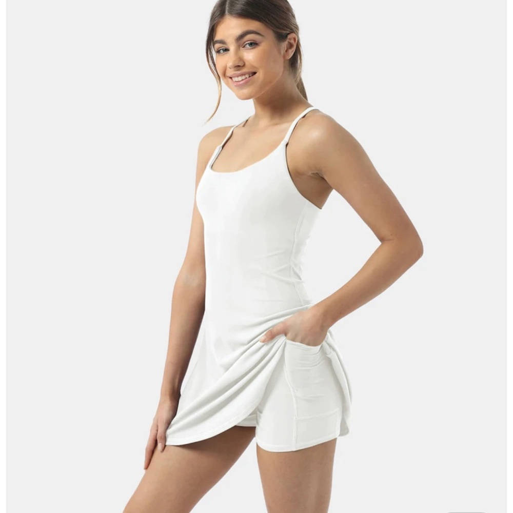 White Halara dress - Picture 2 of 10